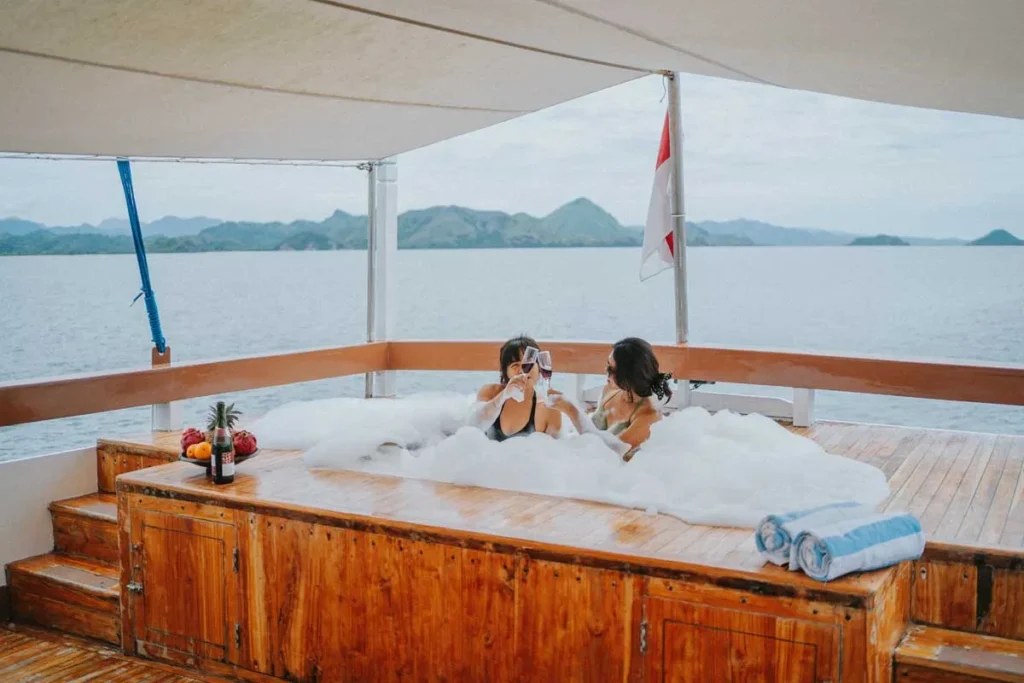 Sea view from the upper-deck jacuzzi aboard Cajoma IV