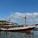 Carnaby phinisi exterior in Komodo National Park