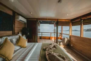 Cabin 2 Superior Suite on Chakana looking out to the balcony