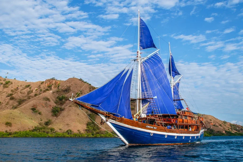 Cheng Ho phinisi sailing near the islands of Komodo