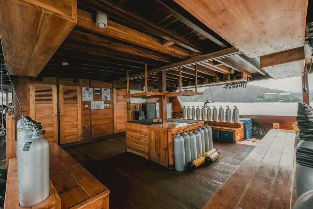 Dive deck aboard Indo Master