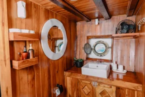 Vanity in a La Galigo Deluxe cabin