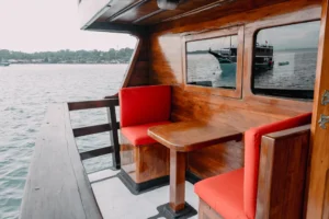 Private balcony with dining seating off the La Galigo Suite