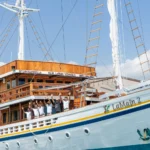 Exterior of Lamain Voyage 2 phinisi at sea