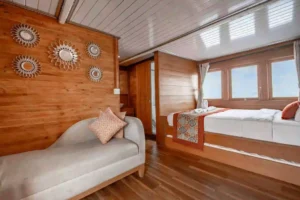 Second view of the Signature Ocean cabin aboard Magika Liveaboard
