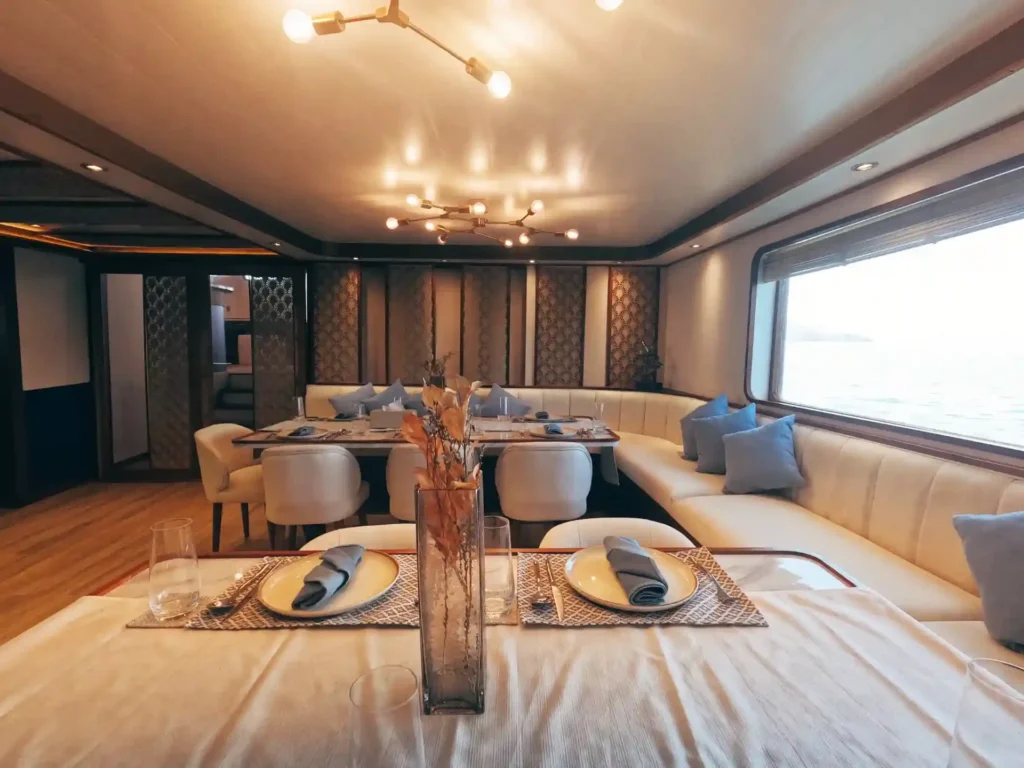 Outdoor dining set-up aboard Nayara Cruise