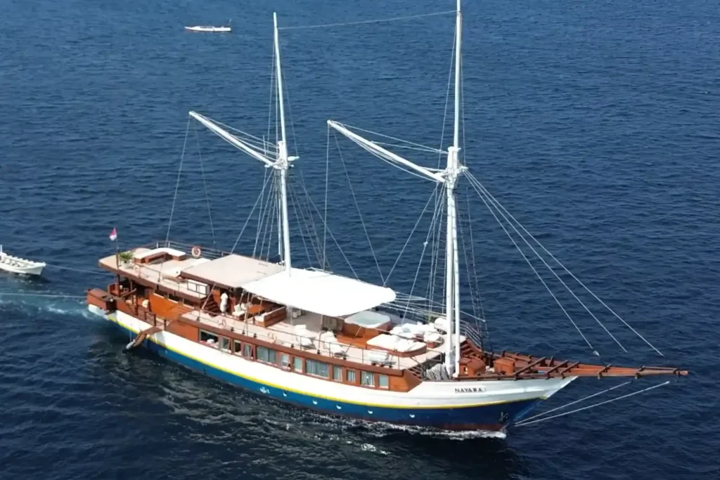Nayara Cruise sailing between islands in Indonesia