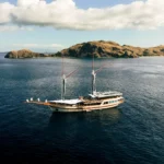 Otium luxury phinisi yacht in Indonesia