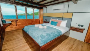 Panoramic Suite Balcony upper-deck cabin aboard Senada phinisi