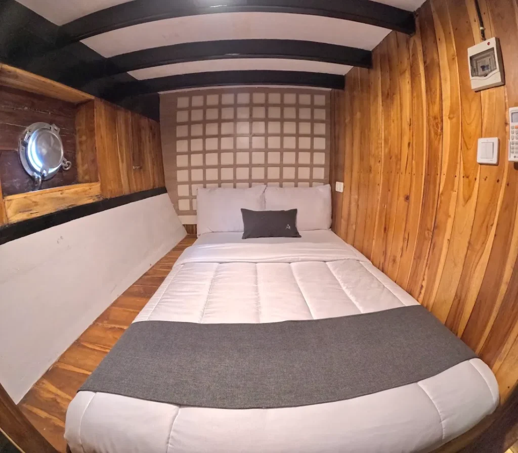 Private Room with queen bed aboard Andalucia II