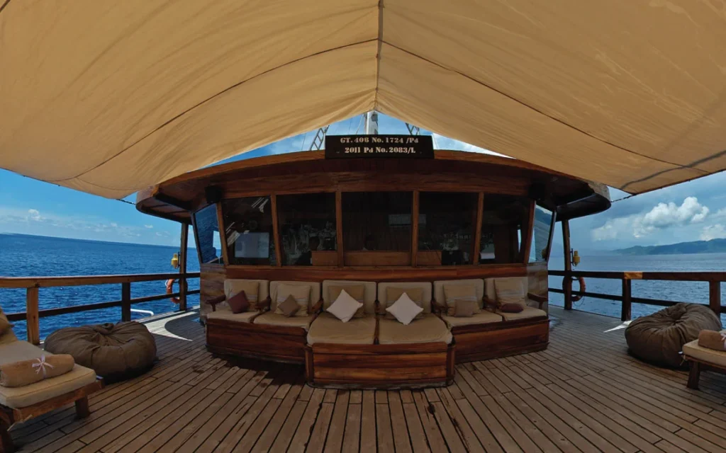 Shaded forward sun deck aboard Damai II