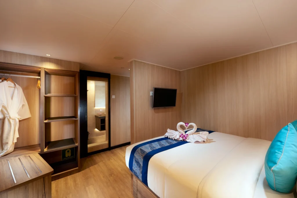 Lower deck ensuite cabin aboard Gaia Love