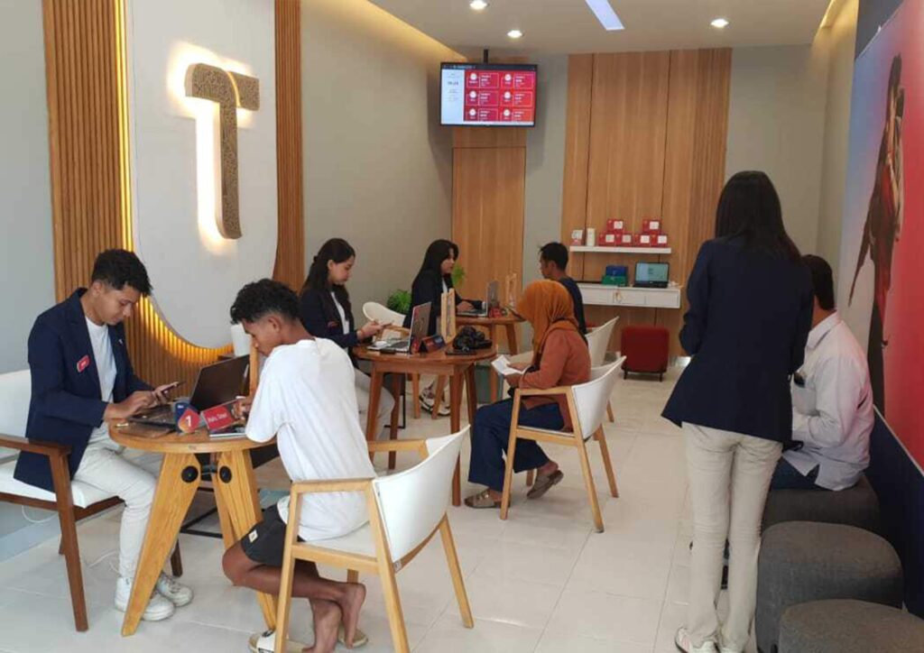 GraPARI Telkomsel Labuan Bajo customer service centre at the new Wae Mata location