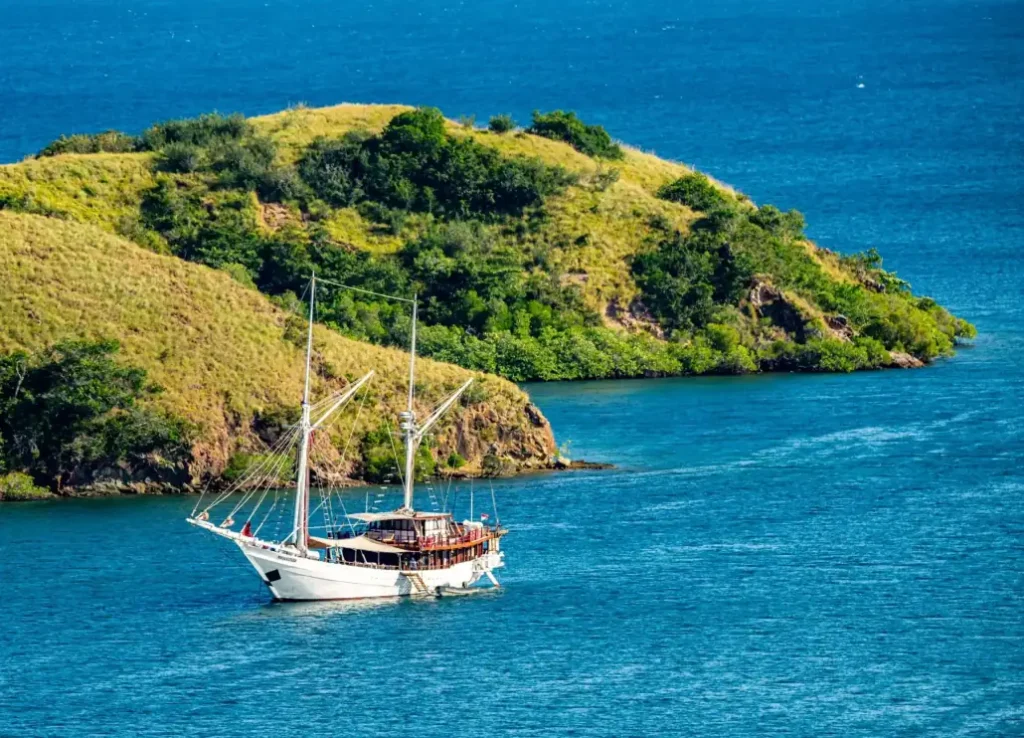 Katharina sailing among the islands of Komodo