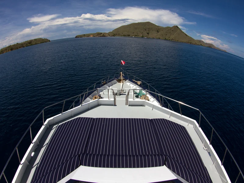 Open sun deck aboard MV Mermaid II