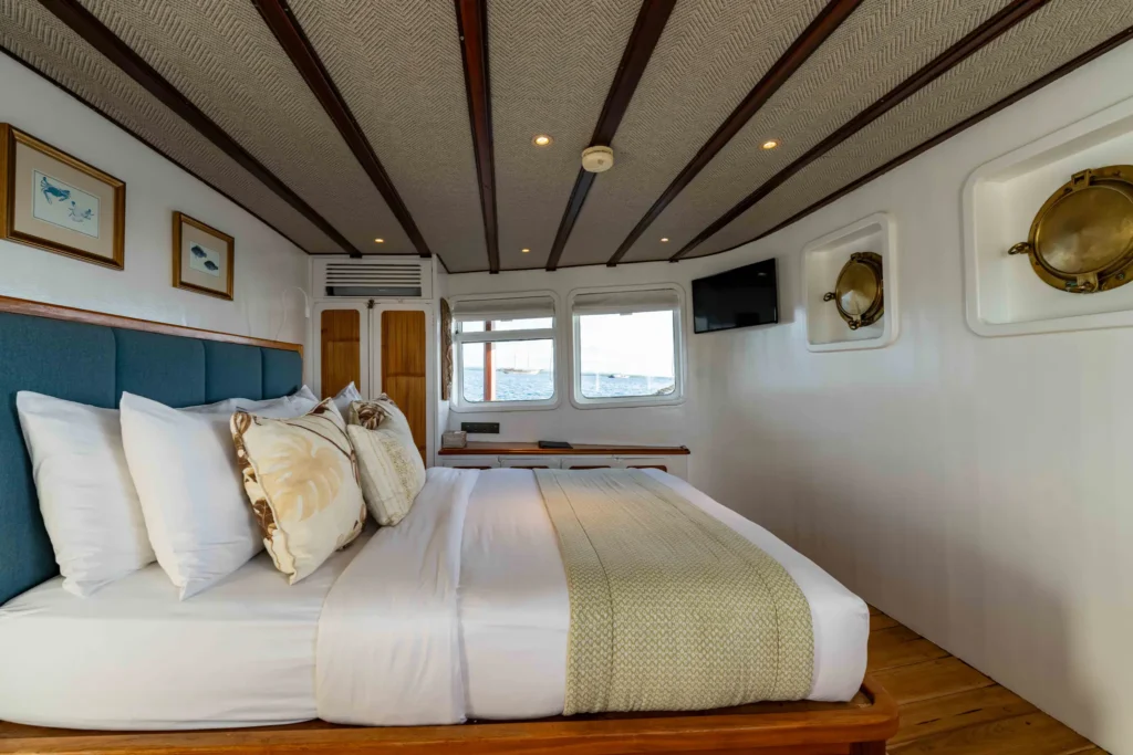 Rascal Cabin 2 with queen bed and large sea-view windows