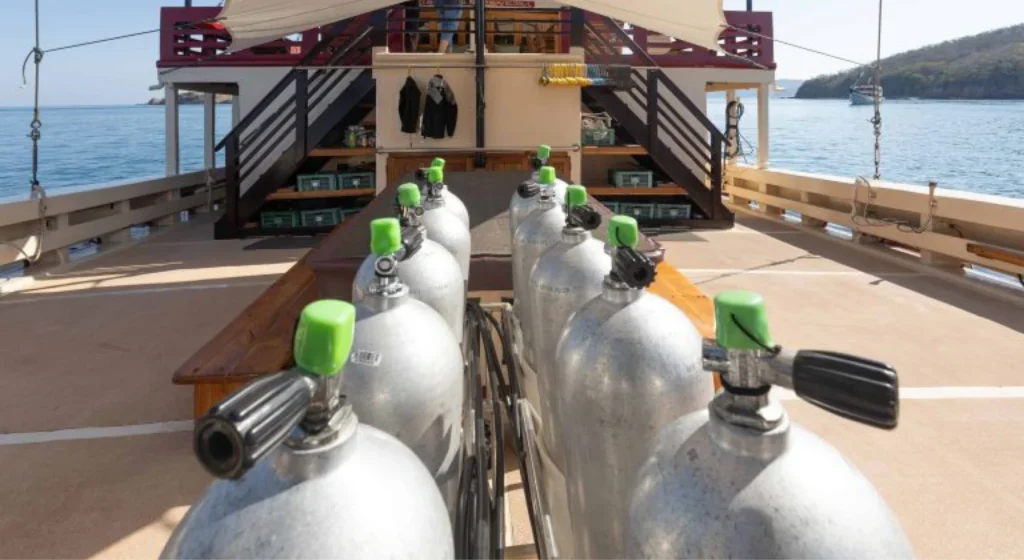 Dive deck on Seven Seas