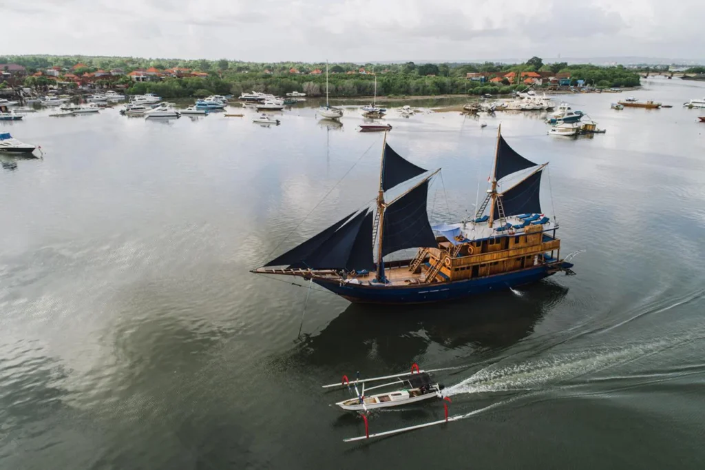 Aerial view of Situju7 liveaboard cruising in Indonesia