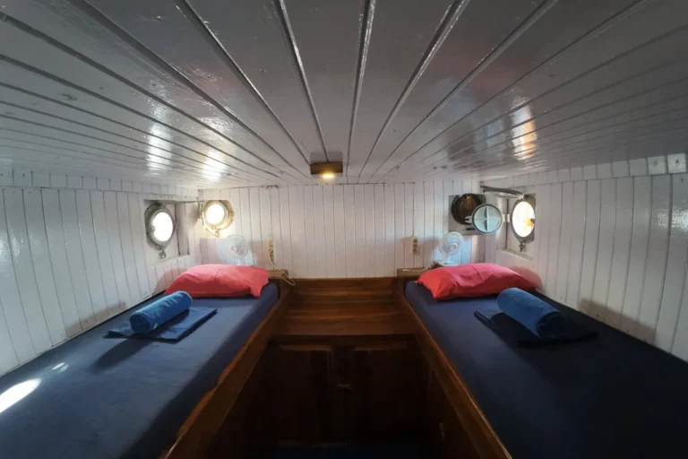 Six-berth dorm cabin aboard Sokaraja liveaboard