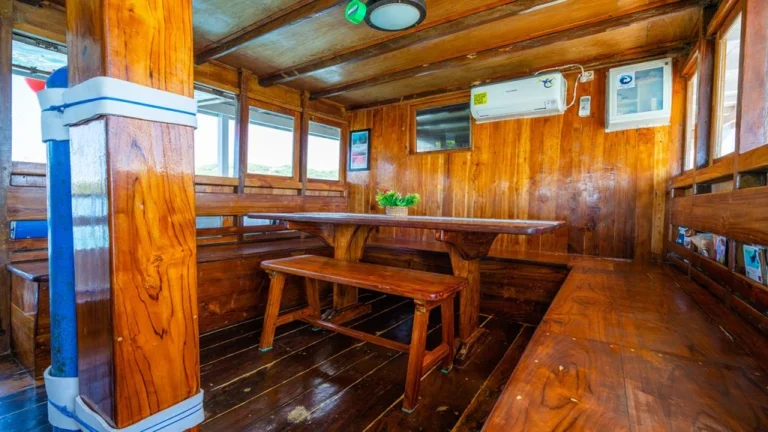 Restaurant and dining lounge on M/V Tatawa